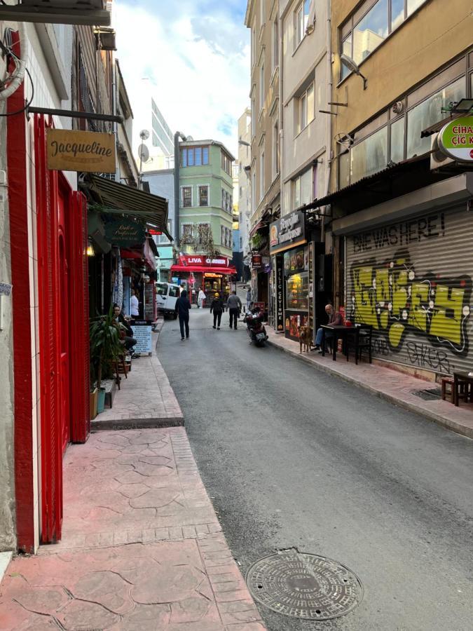 Апартаменты Centrally Located, 2+1 House In Taksim, Cihangir Стамбул Экстерьер фото
